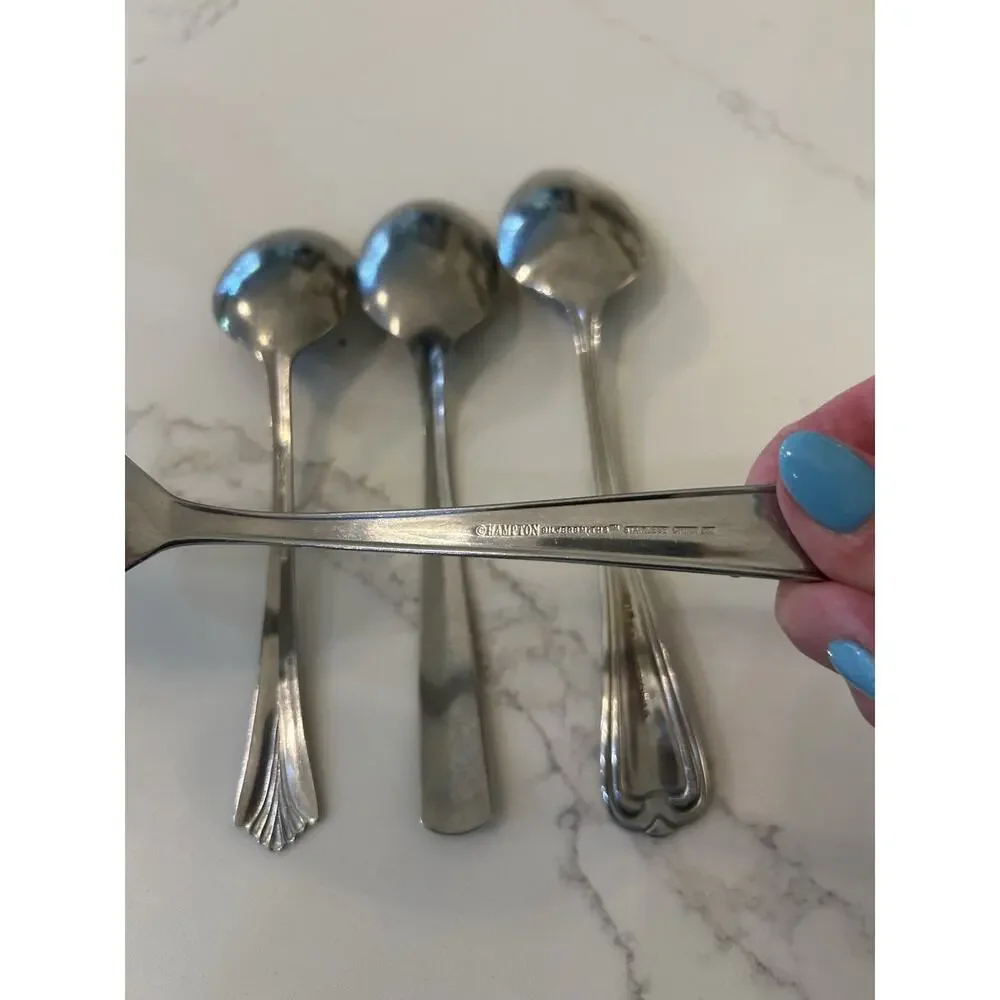 Vtg Lot of 4 Stainless‎ Dinner Spoons Assorted 8” Flatware Silverware